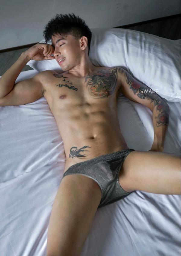 AWAKE-Issue-07--KoKo